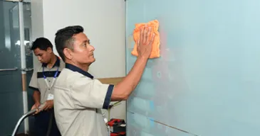 External Glass Façade Cleaning Services